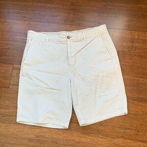 johnnie-O Men's Flat Front Shorts - Cream